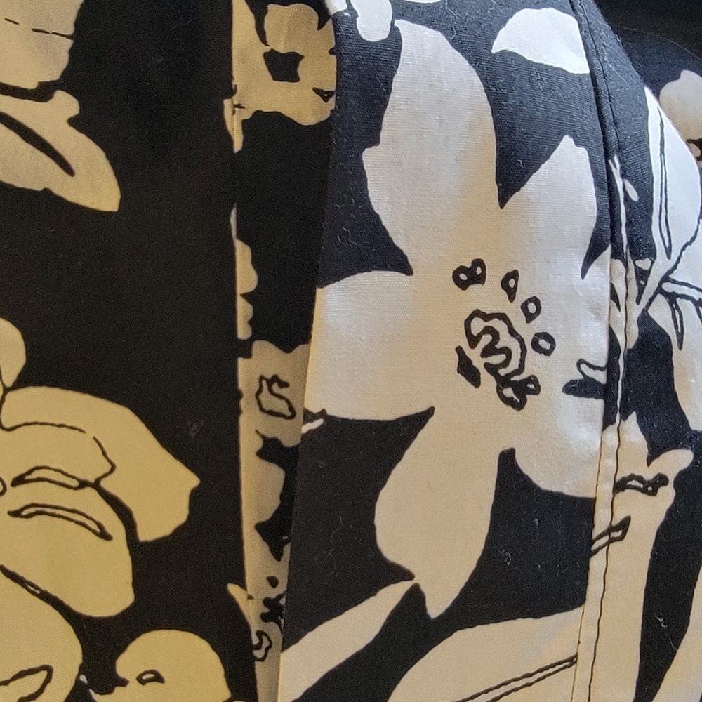 Ralph Lauren Black and White Floral Button-Front Shirt - Picture 8 of 9